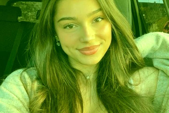 Grace, 26, a brunette hazel-eyed slavic companion based in Shima. Offering Party Girl, Tantra, Dinner Date. Available for incall and outcall, day and evening...