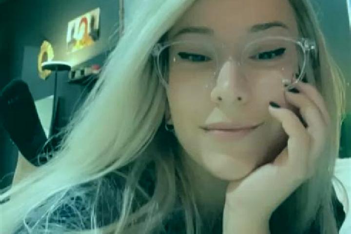 Grace, 26, a platinum blonde green-eyed mixed companion based in Neusiedl an der Zaya. Offering Massage, Girlfriend Experience, OWO. Available for incall and...