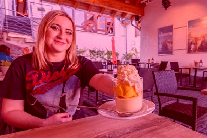 Grace, 26 — Escort in Adendorf, Germany