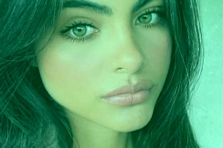 Grace, 27, a auburn hazel-eyed middle eastern companion based in Chateauneuf-sur-Isere. Offering Overnight, Massage, BDSM, Domination, Dinner Date. Available...