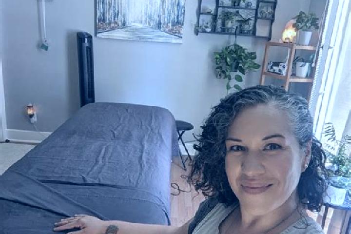 Grace, 27, a brunette amber-eyed ebony companion based in Lake George. Offering Massage, Erotic Massage, Domination, Party Girl, Duos. Available for incall a...