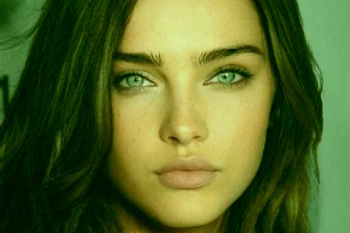 Grace, 27, a brunette blue-eyed mediterranean companion based in Saint-Adolphe-d Howard. Offering Fetish, Overnight, OWO, Couples, Girlfriend Experience. Ava...