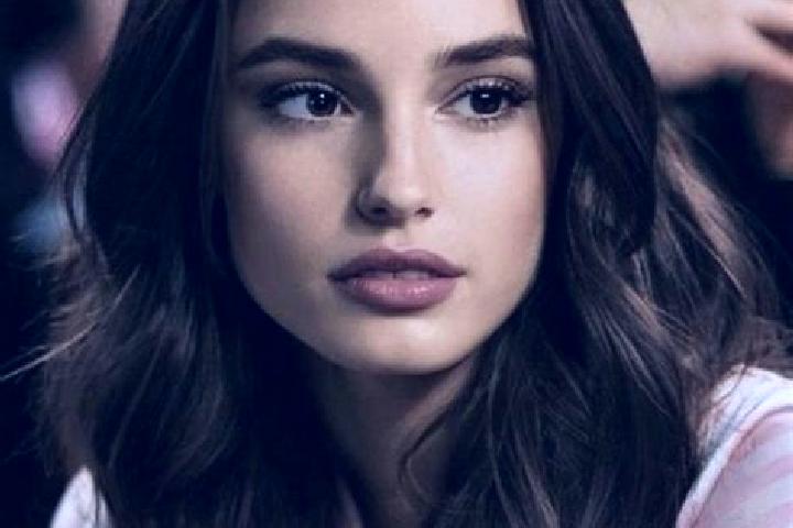 Grace, 27, a brunette brown-eyed caucasian companion based in Mathiatis. Offering CIM, Roleplay, Prostate Massage, 69, Fetish. Available for incall and outca...