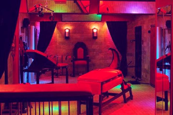 Grace, 27, a red brown-eyed ebony companion based in Melekyne. Offering BDSM, Overnight, Girlfriend Experience, Fetish, Dinner Date. Available for incall and...