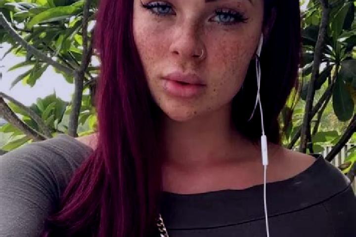 Grace, 28, a red hazel-eyed mediterranean companion based in Brandys nad Orlici. Offering Travel Companion, Party Girl, Dinner Date, BDSM, Striptease. Availa...