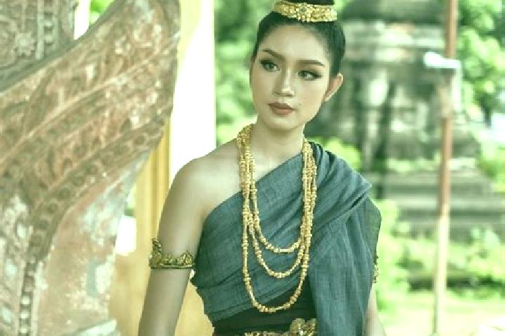 Grace, 28 — Escort in Pakkading, Laos