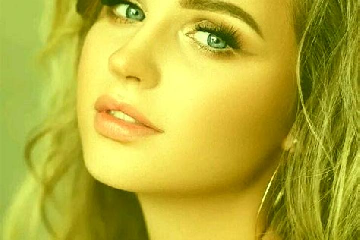 Grace, 29, a dark blonde blue-eyed mediterranean companion based in Le Parcq. Offering Girlfriend Experience, Fetish, Party Girl, Tantra. Available for incal...