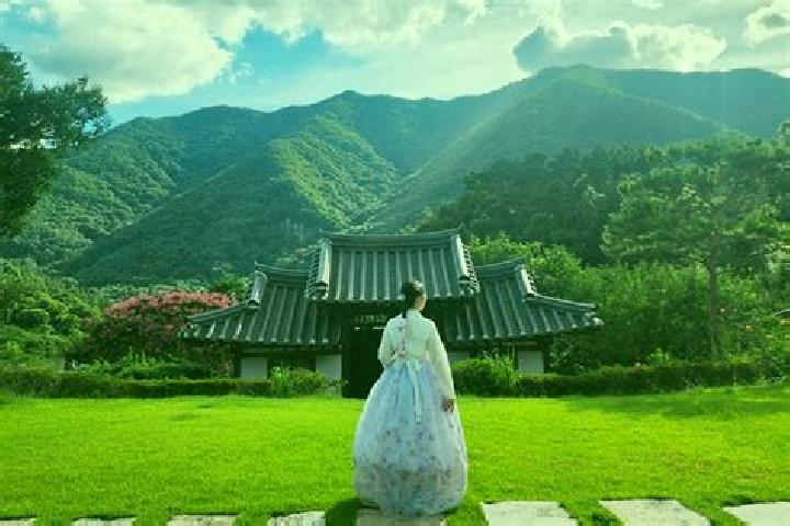 Grace, 29 — Escort in Wanju, South Korea