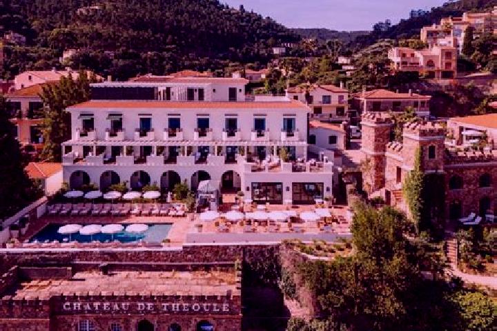 Grace, 30, a auburn dark-eyed caribbean companion based in Theoule-sur-Mer. Offering Tantra, Overnight, Prostate Massage, Travel Companion. Available for inc...