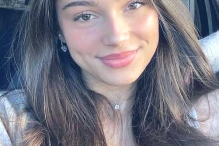 Grace, 30, a brunette hazel-eyed slavic companion based in Canape Capatarida. Offering Couples, OWO, CIM, Overnight. Available for incall and outcall, day an...