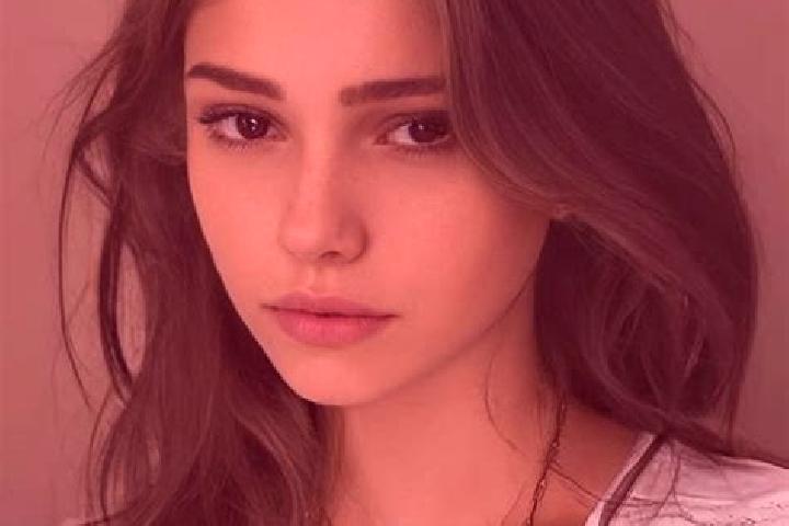 Grace, 30, a chestnut hazel-eyed slavic companion based in Silver Sands. Offering Tantra, Girlfriend Experience, A-Level, Dinner Date. Available for incall a...