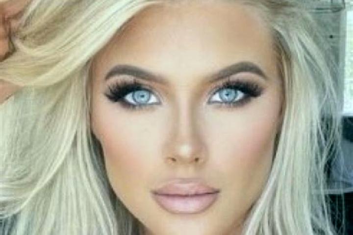 Grace, 30, a platinum blonde dark-eyed mixed companion based in Bay. Offering CIM, Duos, Fetish. Available for incall and outcall, day and evening dates.