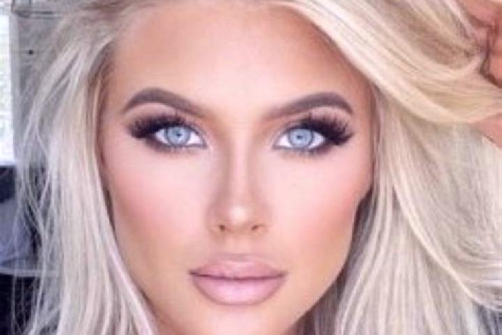 Grace, 30, a platinum blonde grey-eyed latina companion based in Sena. Offering Domination, Dinner Date, Roleplay, 69. Available for incall and outcall, day ...
