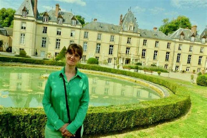 Grace, 30 — Escort in Chateau-sur-Epte, France