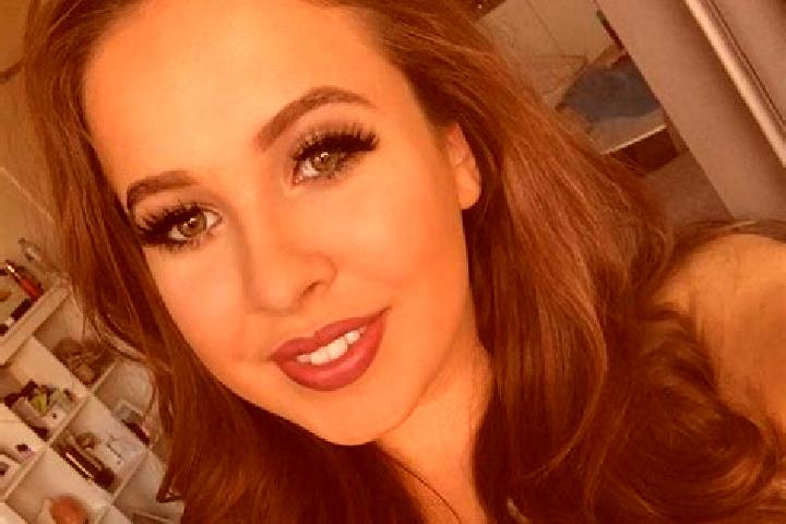 Grace, 31, a blonde brown-eyed mediterranean companion based in Moutsamoudou. Offering Duos, Couples, Girlfriend Experience, Overnight. Available for incall ...