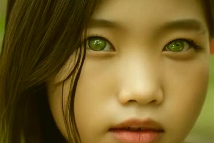 Grace, 31, a brunette green-eyed asian companion based in Haviq. Offering Girlfriend Experience, Couples, Dinner Date, 69, Roleplay. Available for incall and...