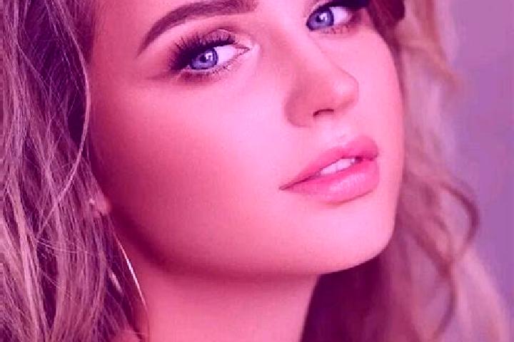 Grace, 31, a dark blonde blue-eyed mediterranean companion based in Malnate. Offering CIM, Party Girl, Girlfriend Experience. Available for incall and outcal...