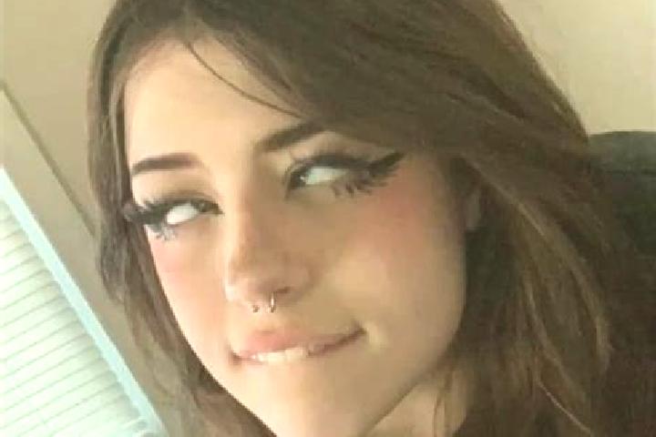 Grace, 32, a auburn brown-eyed mixed companion based in Oberdrauburg. Offering GFE, OWO, Party Girl. Available for incall and outcall, overnight bookings ava...