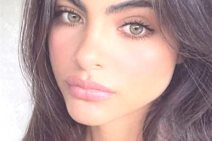 Grace, 32, a brunette green-eyed indian companion based in Bad Laer. Offering OWO, GFE, Striptease, Fetish. Available for incall and outcall, overnight booki...