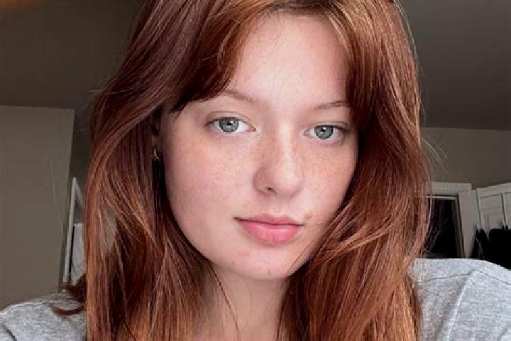 Grace, 32, a red grey-eyed caucasian companion based in Biesiekierz. Offering Deep French Kissing, Travel Companion, CIM. Available for incall and outcall, d...