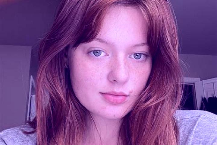 Grace, 32, a red grey-eyed latina companion based in Rion-des-Landes. Offering 69, Roleplay, Massage, Deep French Kissing. Available for incall and outcall, ...
