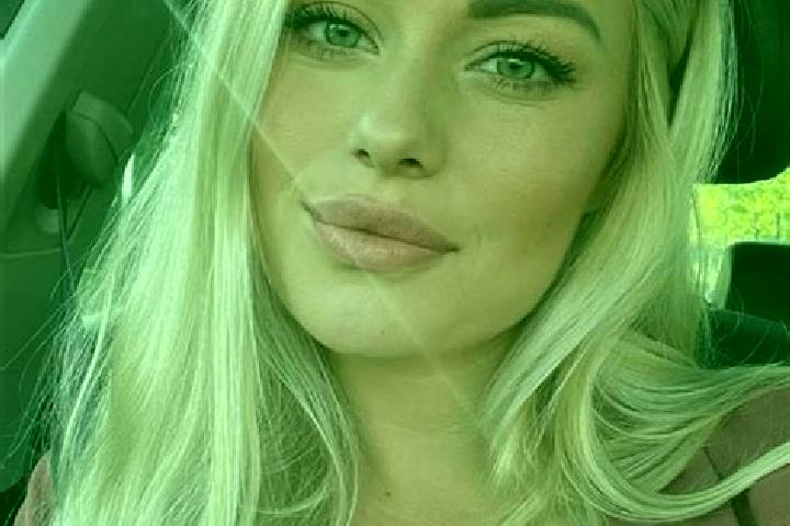 Grace, 33, a blonde hazel-eyed mixed companion based in Livar-e Bala. Offering Dinner Date, Domination, Massage. Available for incall and outcall, day and ev...