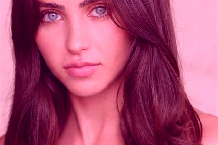 Grace, 33, a brunette hazel-eyed latina companion based in Irlbach. Offering Dinner Date, Tantra, Girlfriend Experience, A-Level, Overnight. Available for in...