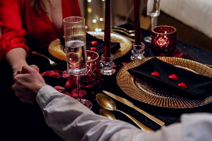 Grace, 34, a black grey-eyed european companion based in Coatepeque. Offering Dinner Date, Fetish, Couples, A-Level. Available for incall and outcall, day an...