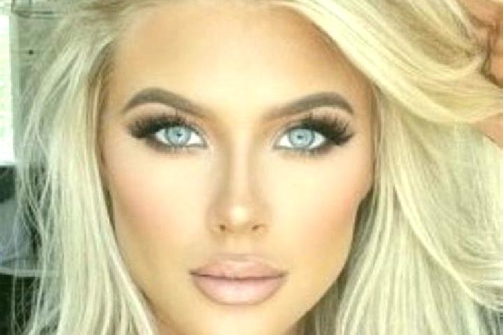 Grace, 34, a platinum blonde grey-eyed ebony companion based in Mastacani. Offering Overnight, Tantra, Girlfriend Experience, BDSM, Duos. Available for incal...