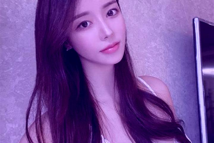 Grace, 34 — Escort in Dangliuzhuang, China
