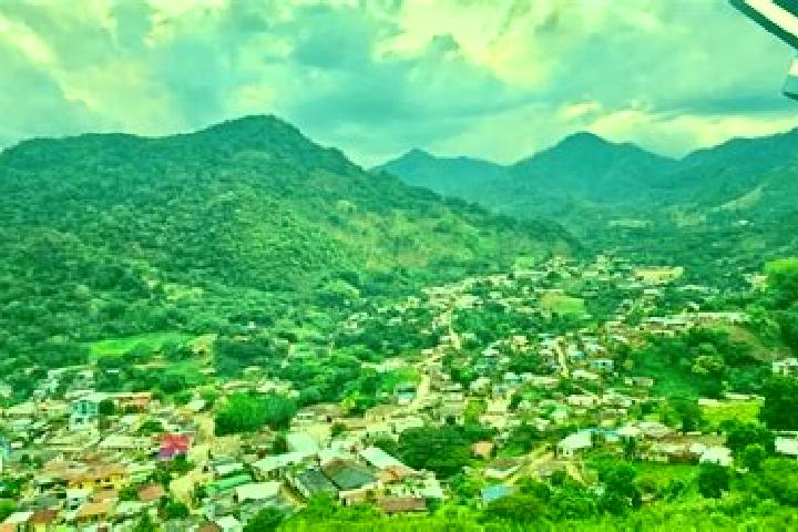 Grace, 34 — Escort in Vallecillo, Honduras