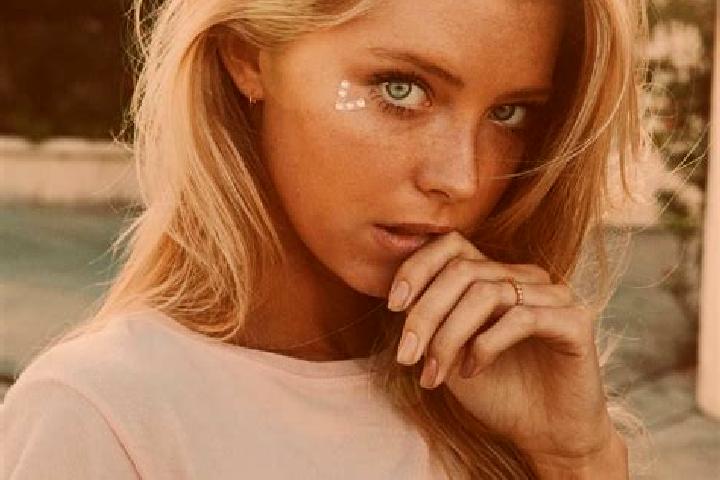 Grace, 35, a blonde blue-eyed middle eastern companion based in Tequicuilco. Offering Roleplay, Deep French Kissing, Girlfriend Experience, Overnight. Availa...