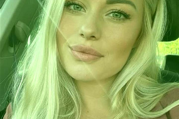 Grace, 35, a blonde hazel-eyed latina companion based in Rachi. Offering Couples, Deep French Kissing, Prostate Massage, Massage. Available for incall and ou...