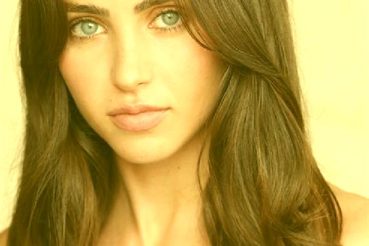 Grace, 35, a brunette brown-eyed caribbean companion based in Laelezar. Offering Domination, Striptease, Roleplay. Available for incall and outcall, overnigh...