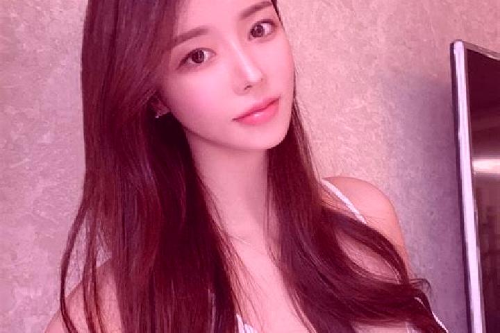 Grace, 35 — Escort in Budayuan, China