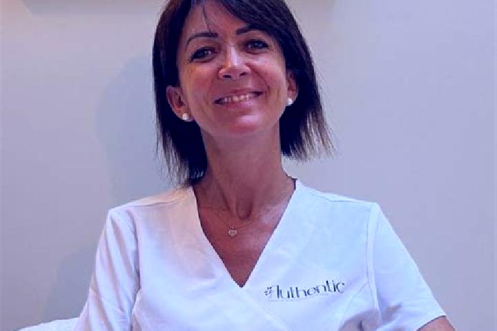 Grace, 35 — Escort in Cournon-d Auvergne, France
