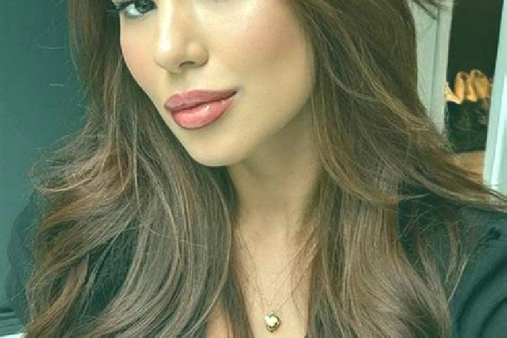 Grace, 36, a chestnut brown-eyed latina companion based in Shiraoka. Offering Roleplay, Travel Companion, 69. Available for incall and outcall, day and eveni...
