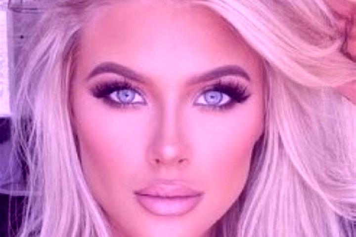 Grace, 36, a platinum blonde grey-eyed asian companion based in Libreville. Offering OWO, Striptease, Fetish. Available for incall and outcall, overnight boo...