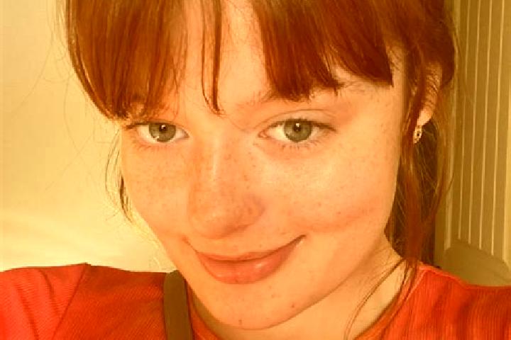 Grace, 36, a red grey-eyed european companion based in Kouaisseizra. Offering Striptease, BDSM, A-Level, Duos. Available for incall and outcall, day and even...
