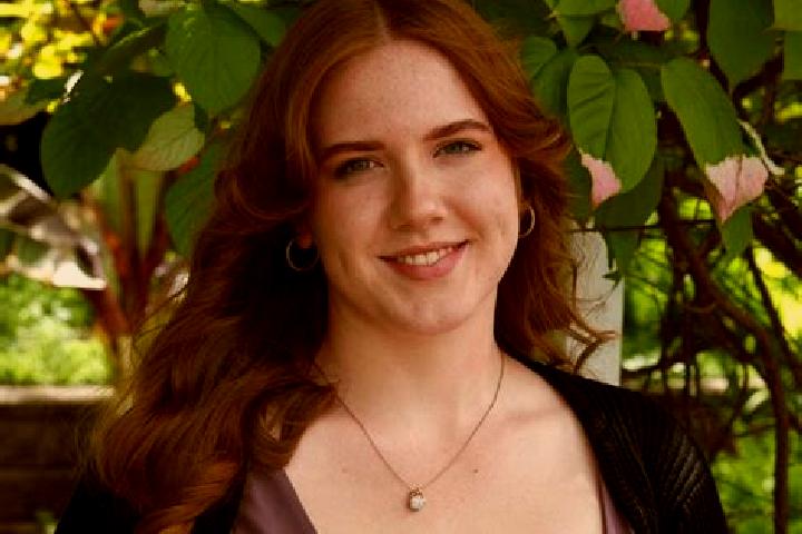 Grace, 36 — Escort in Bienfait, Canada
