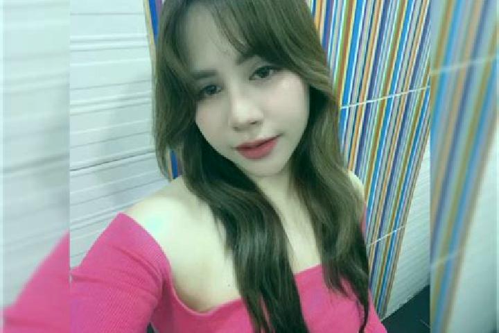 Grace, 36 — Escort in Praya, Indonesia