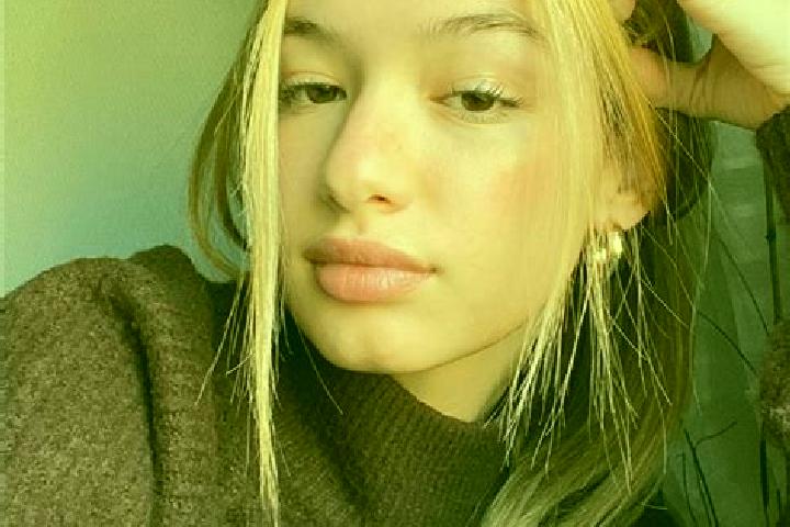 Grace, 37, a blonde brown-eyed european companion based in Cutervo. Offering Fetish, Roleplay, Erotic Massage, Duos, Party Girl. Available for incall and out...