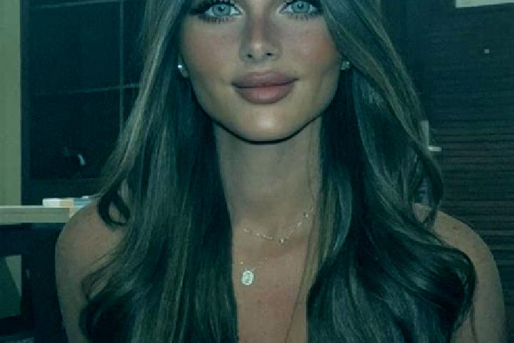 Grace, 37, a brunette dark-eyed caucasian companion based in Eranapuram. Offering OWO, GFE, Striptease, Massage, Dinner Date. Available for incall and outcal...