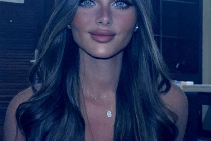 Grace, 37, a brunette dark-eyed european companion based in Penryn. Offering A-Level, GFE, Striptease, Erotic Massage. Available for incall and outcall, over...