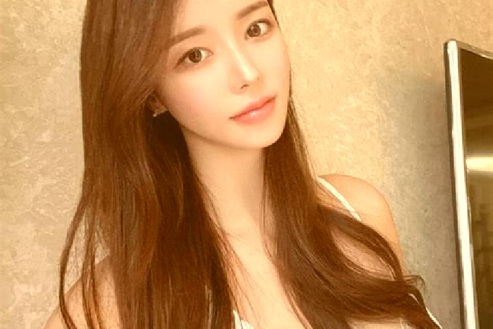 Grace, 37 — Escort in Changhongjie, China