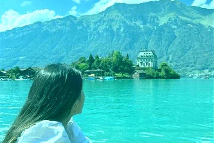 Grace, 37 — Escort in Dompierre, Switzerland