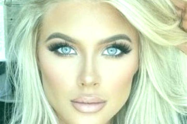 Grace, 38, a platinum blonde hazel-eyed mediterranean companion based in A Veiga. Offering Striptease, Dinner Date. Available for incall and outcall, overnig...