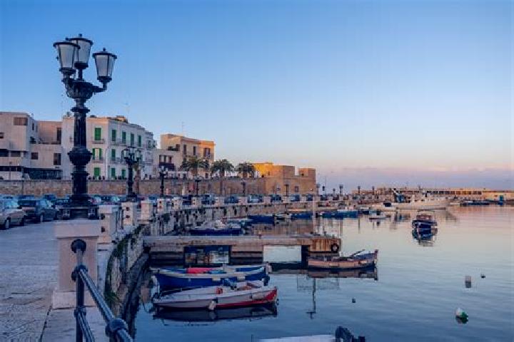 Grace, 38 — Escort in Carbonara di Bari, Italy