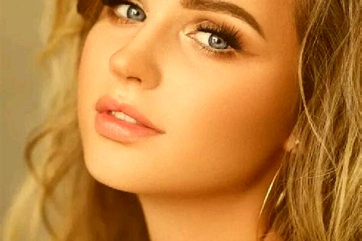 Grace, 39, a dark blonde blue-eyed mediterranean companion based in Llama. Offering Dinner Date, Party Girl, A-Level, Deep French Kissing. Available for inca...