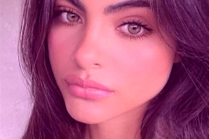 Hannah, 20, a black hazel-eyed european companion based in High Shoals. Offering BDSM, Party Girl, Tantra. Available for incall and outcall, overnight bookin...